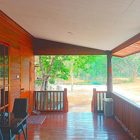 Isaan Perazim Park Hotel Roi Et Exterior photo