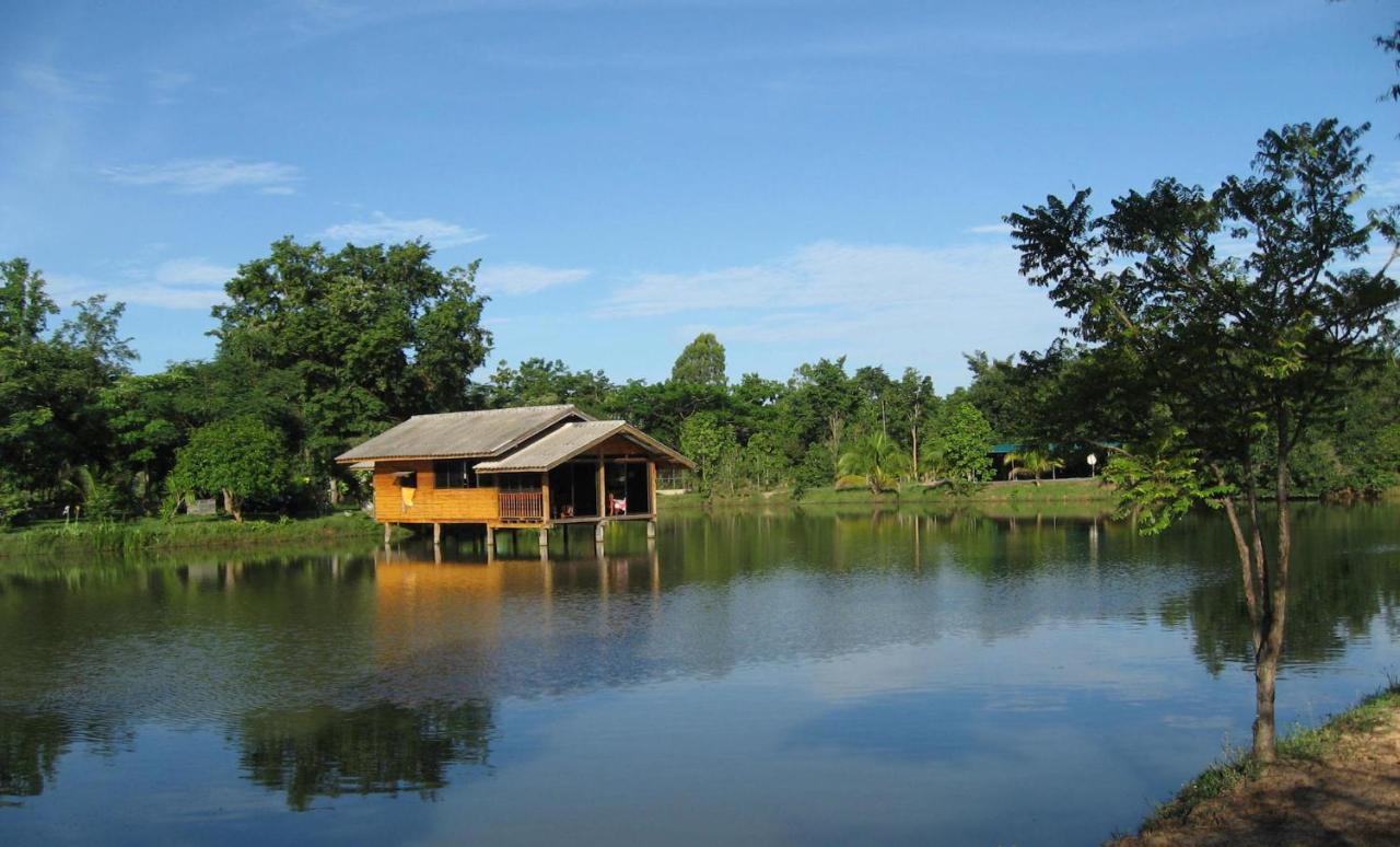 Isaan Perazim Park Hotel Roi Et Exterior photo