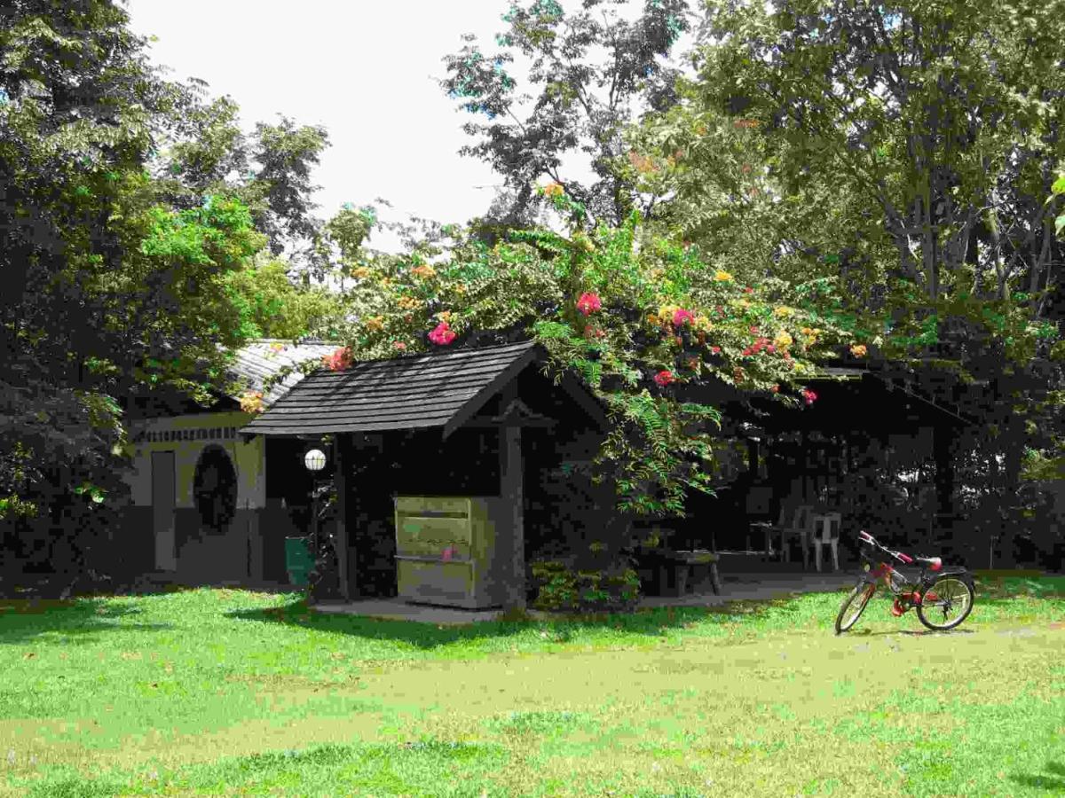 Isaan Perazim Park Hotel Roi Et Exterior photo