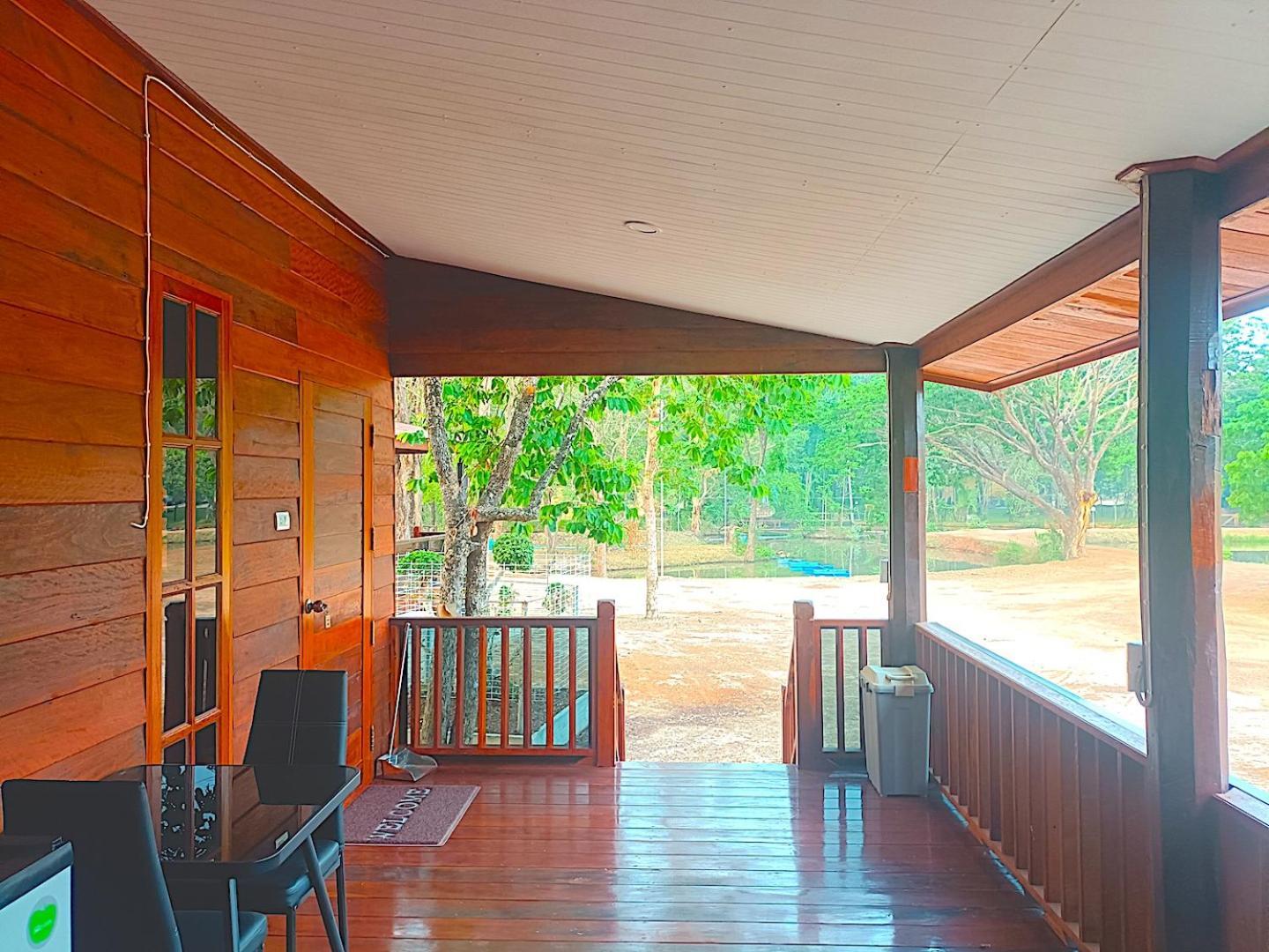 Isaan Perazim Park Hotel Roi Et Exterior photo