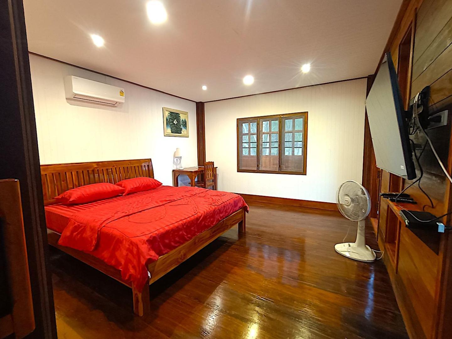 Isaan Perazim Park Hotel Roi Et Exterior photo