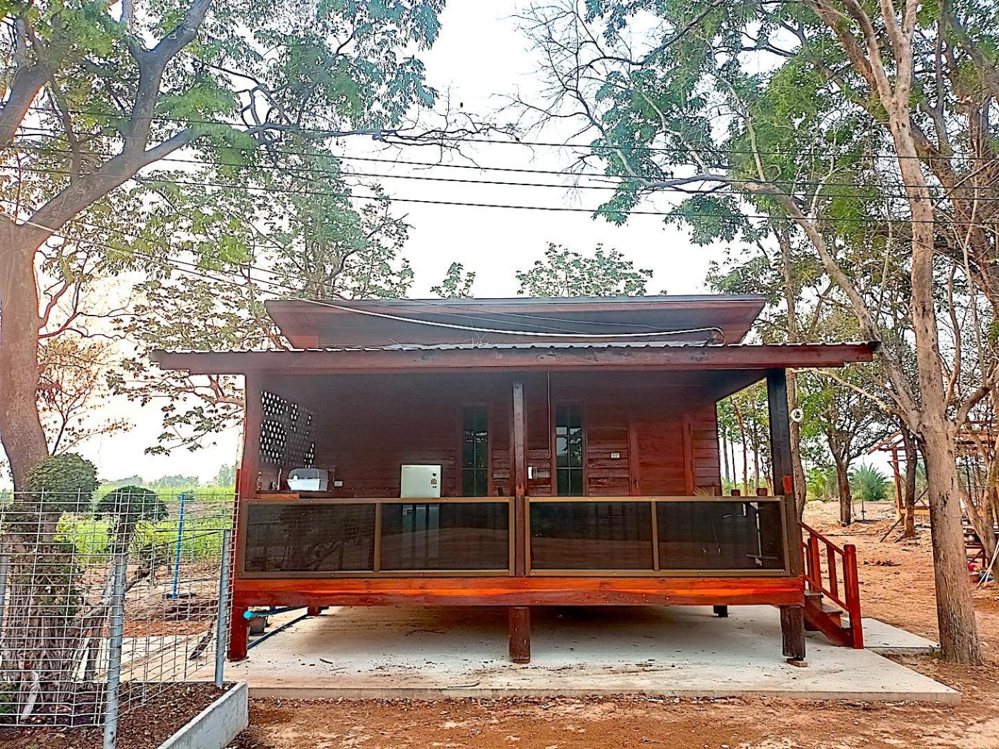 Isaan Perazim Park Hotel Roi Et Exterior photo